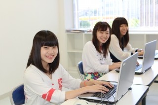 Webクリエイターのお仕事やホームページ制作を体験してみよう!